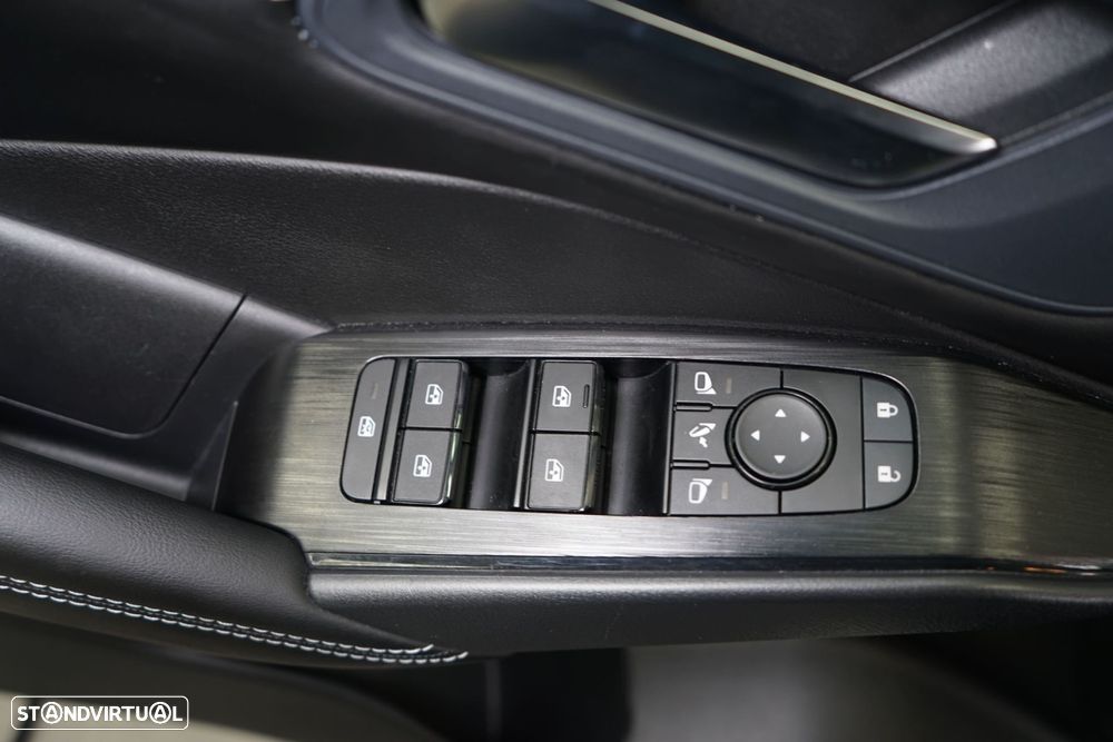 Nissan Qashqai 1.3 DIG-T N-Connecta - 18