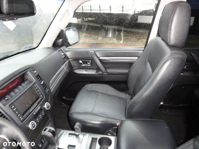 Mitsubishi Pajero 3.2 DID Instyle - 11