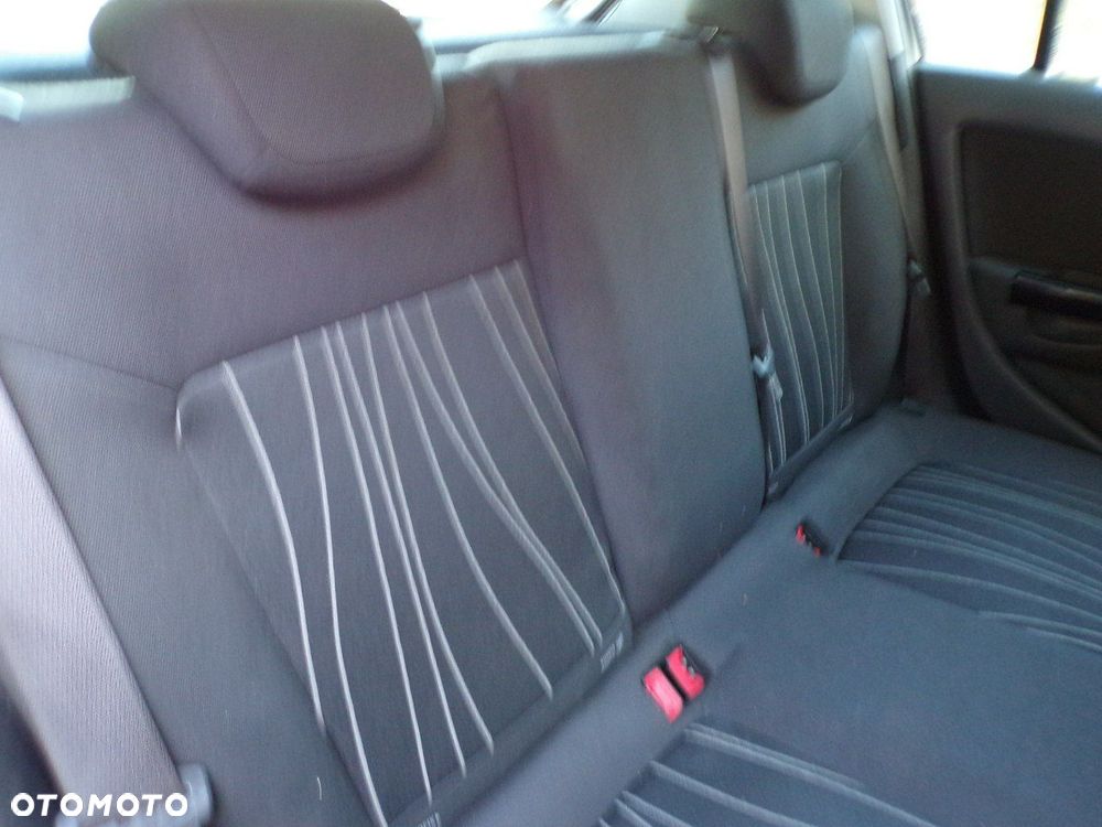 Opel Corsa - 18