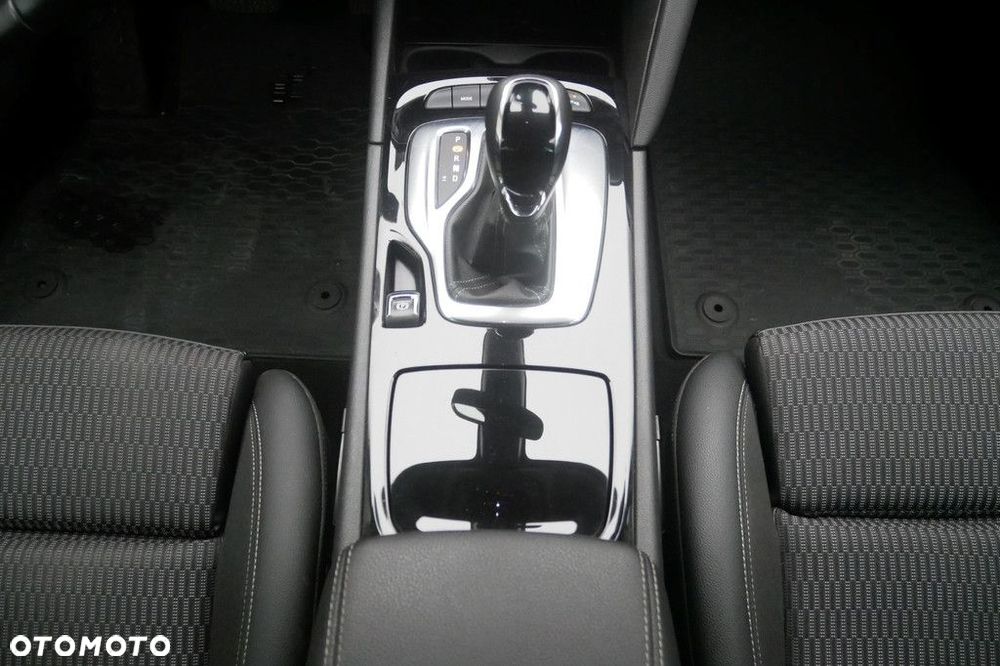 Opel Insignia - 11