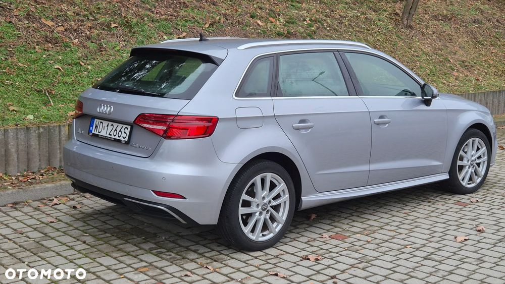 Audi A3 Sportback 1.4 TFSI e-tron Sport S tronic - 9