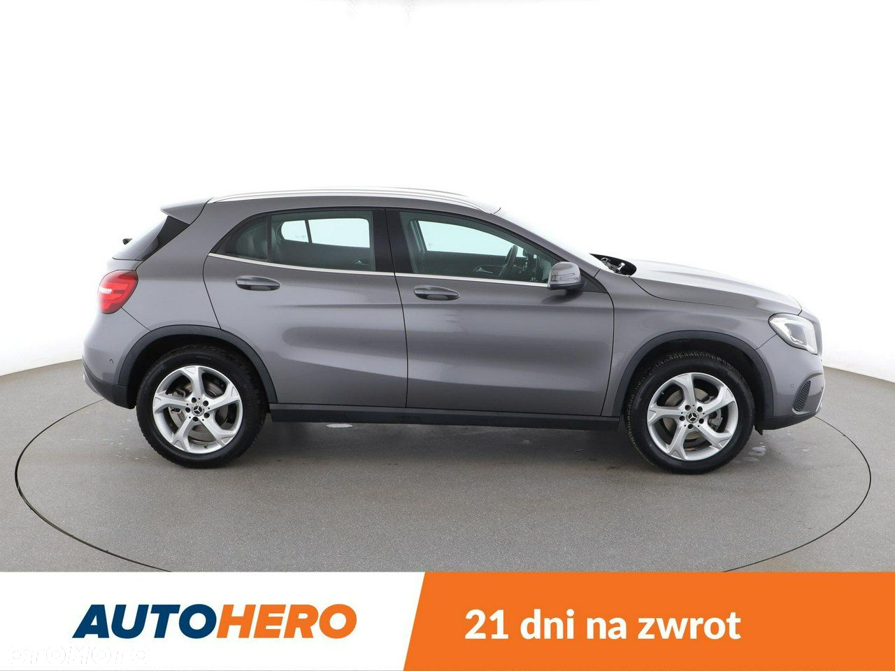 Mercedes-Benz GLA 180 7G-DCT Activity Edition - 9