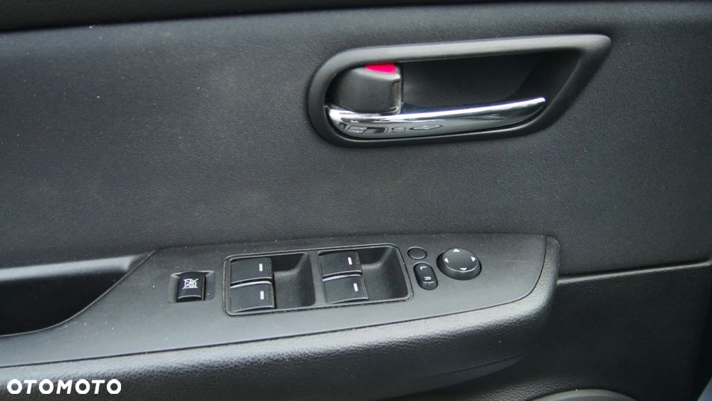 Mazda 6 2.0 Exclusive + - 11