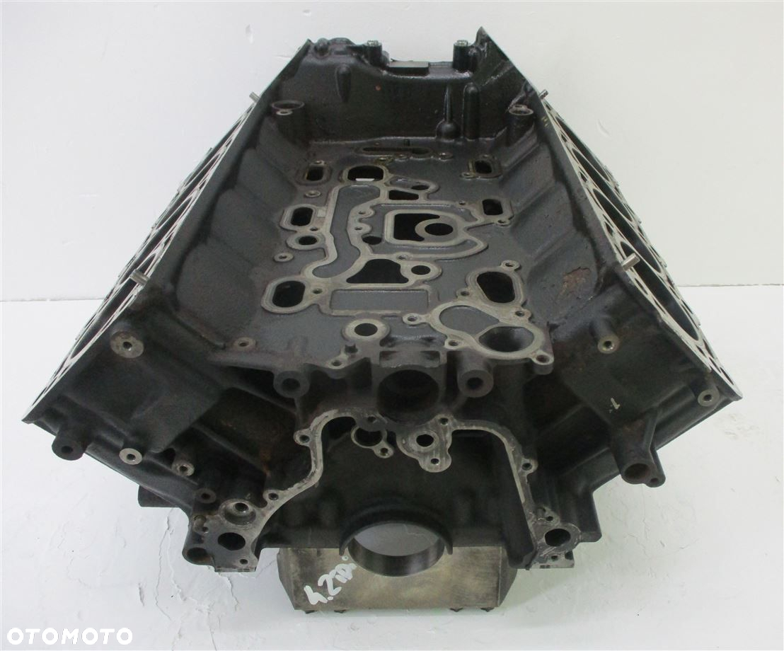BLOK SILNIKA AUDI A8 D4 Q7 4.2 TDI V8 CDS 057023G - 7