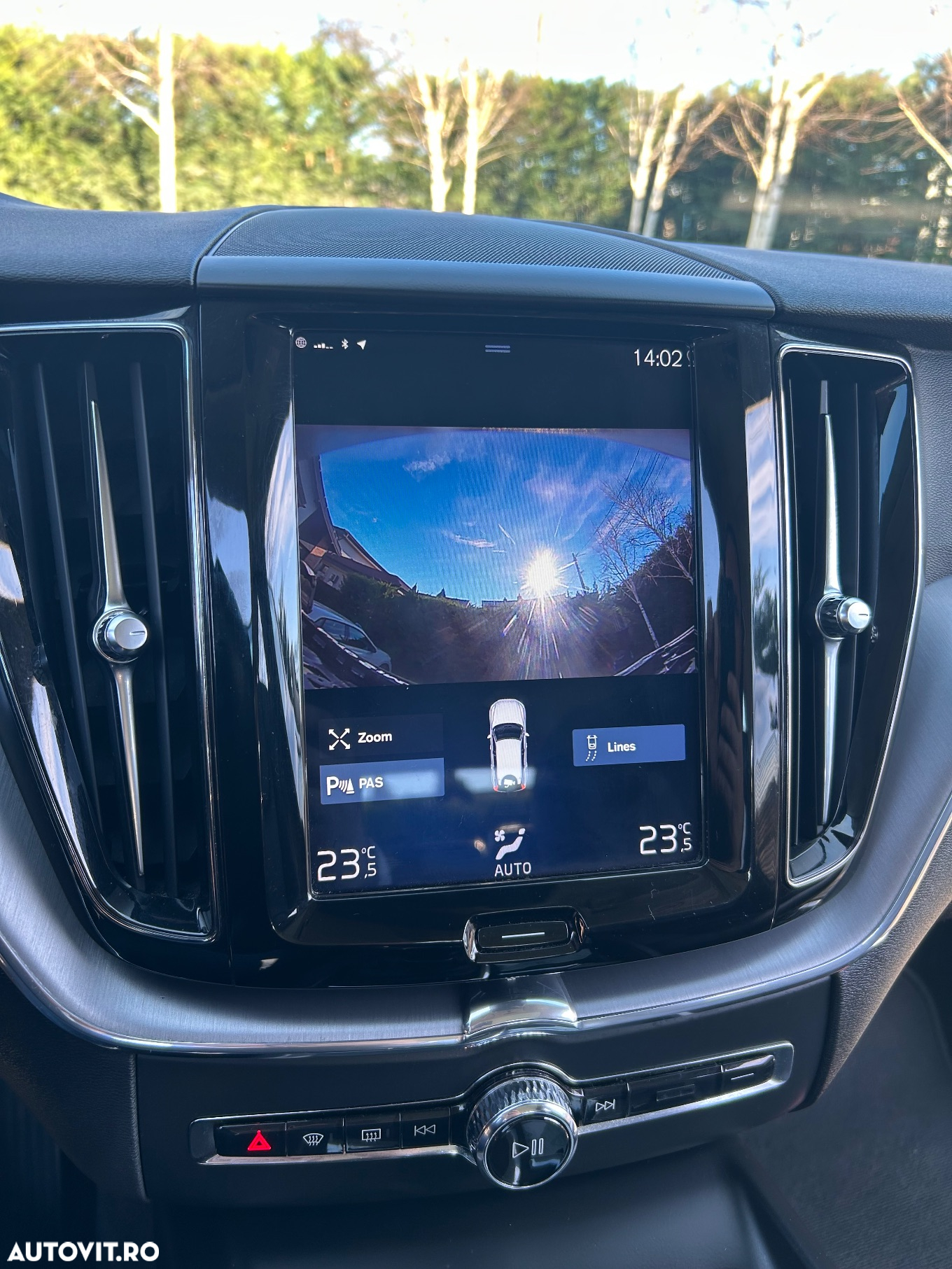 Volvo XC 60 - 24