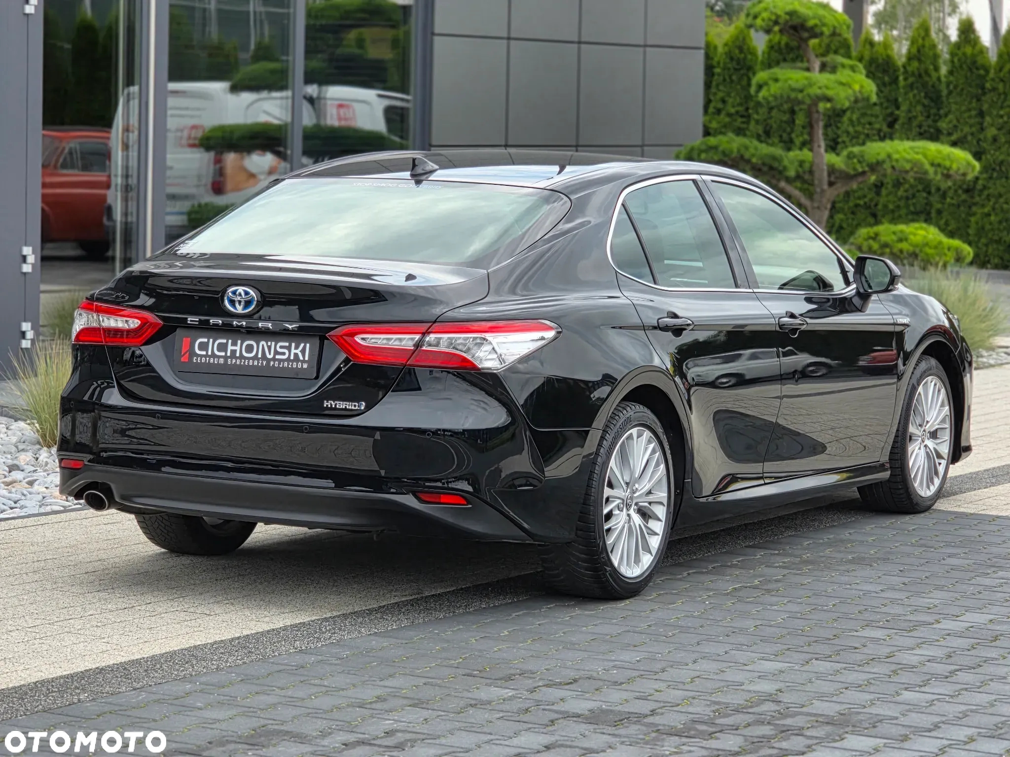 Toyota Camry 2.5 Hybrid Executive CVT - 39