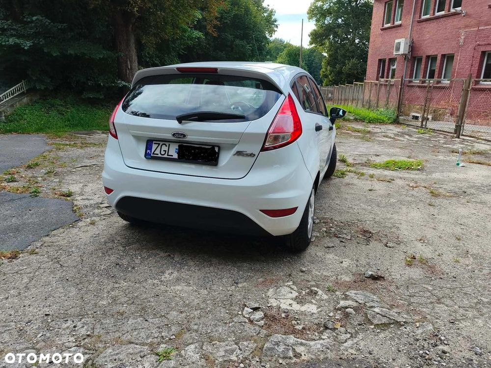 Ford Fiesta - 8