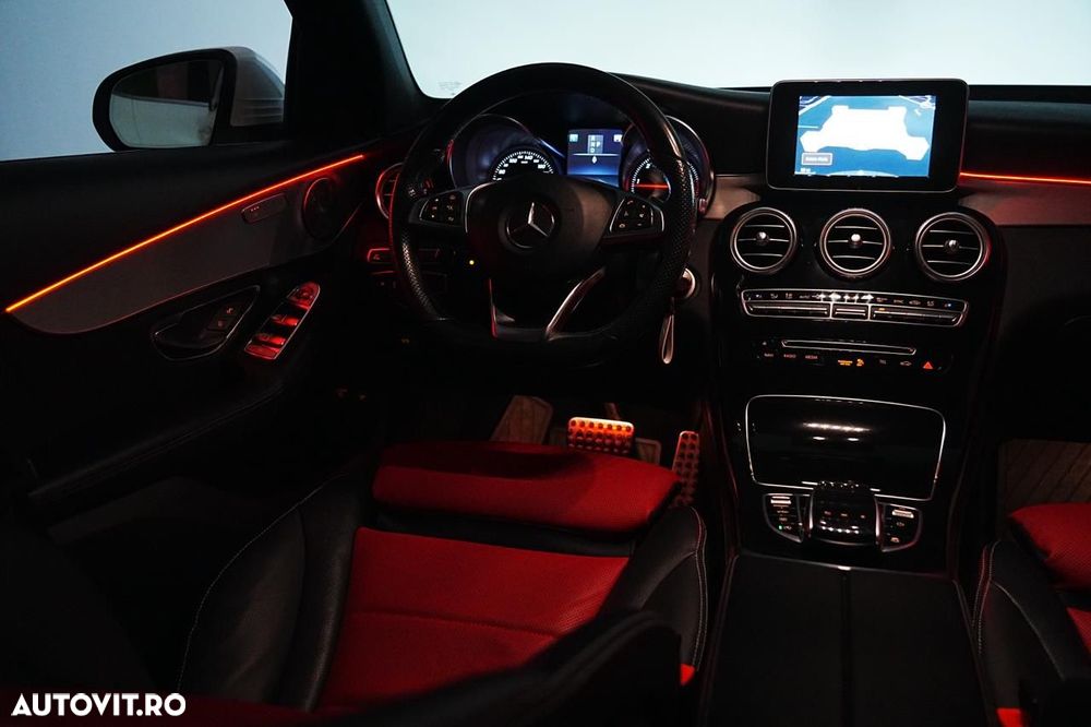 Mercedes-Benz GLC 250 d 4Matic 9G-TRONIC AMG Line - 22