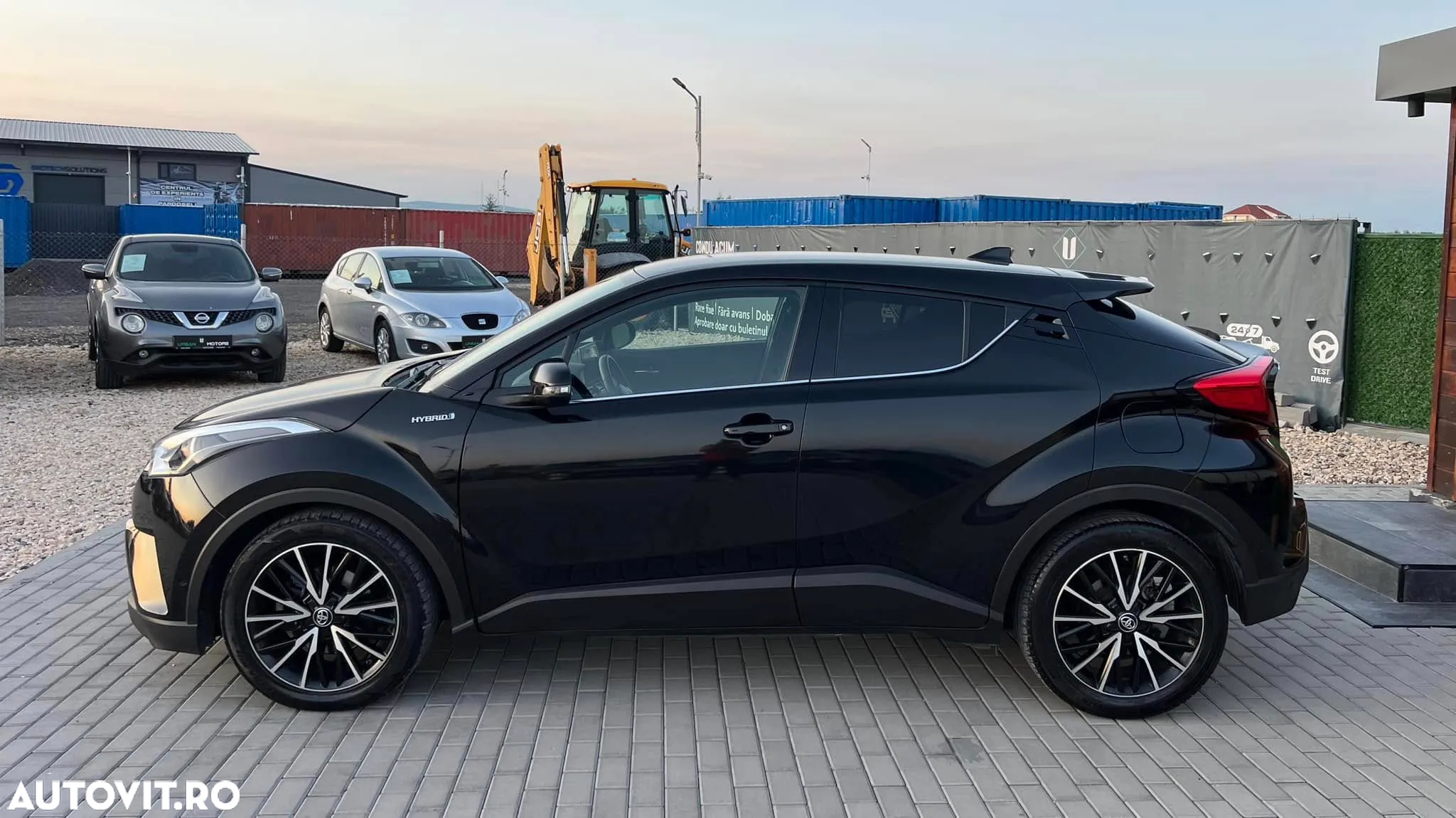 Toyota C-HR Hybrid Lounge - 10