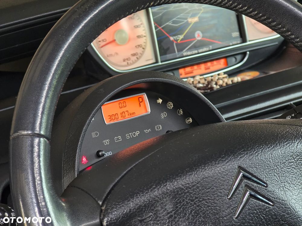 Citroën C8 HDi 165 Exclusive - 16