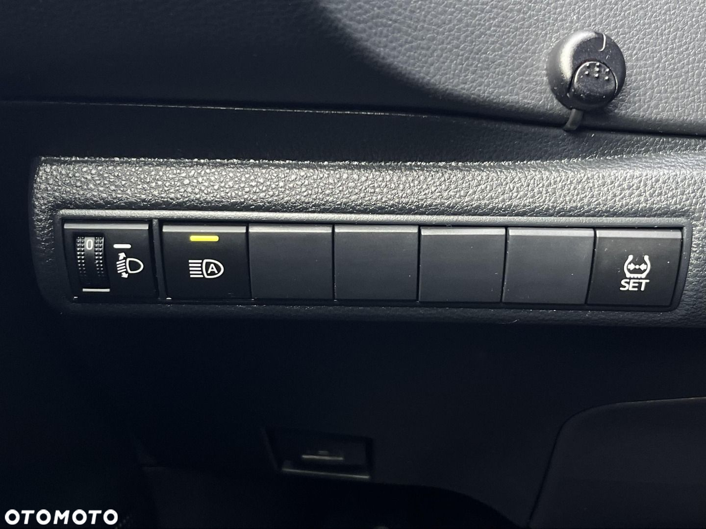 Toyota Corolla - 27