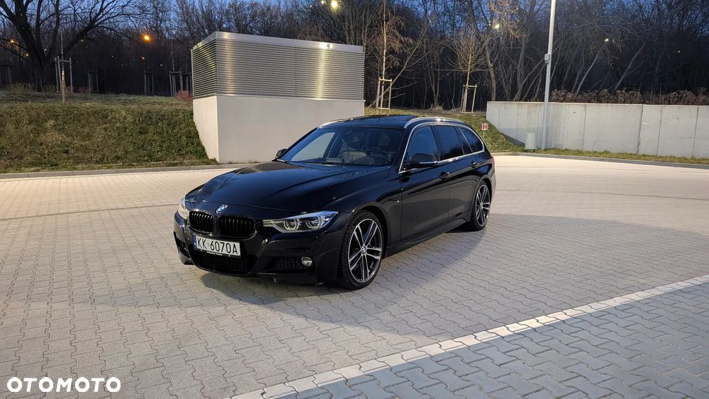 BMW Seria 3 330i M Sport - 1