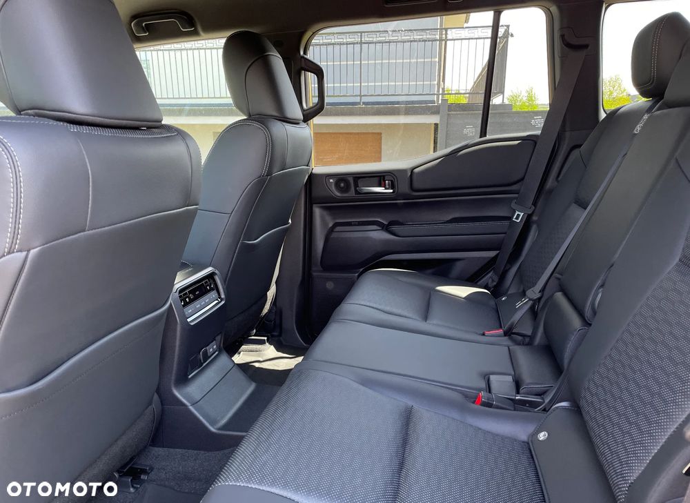 Toyota Land Cruiser LC 2.8 D-4D Executive - 24
