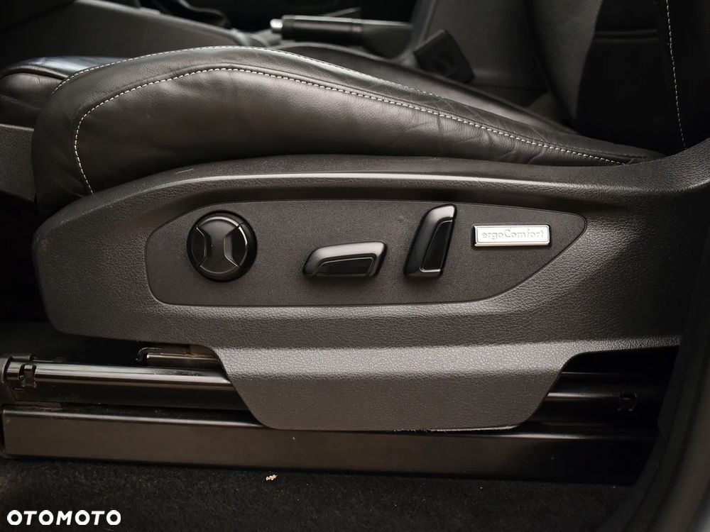 Volkswagen Amarok - 15
