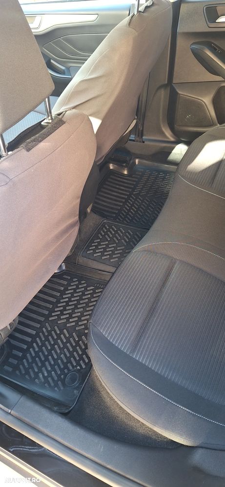 Ford Focus 1.5 EcoBlue Titanium X - 29