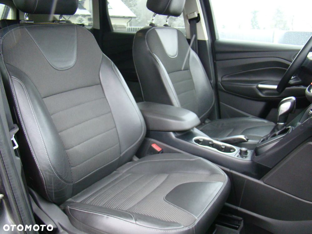 Ford Kuga 2.0 TDCi 4x4 Titanium - 28