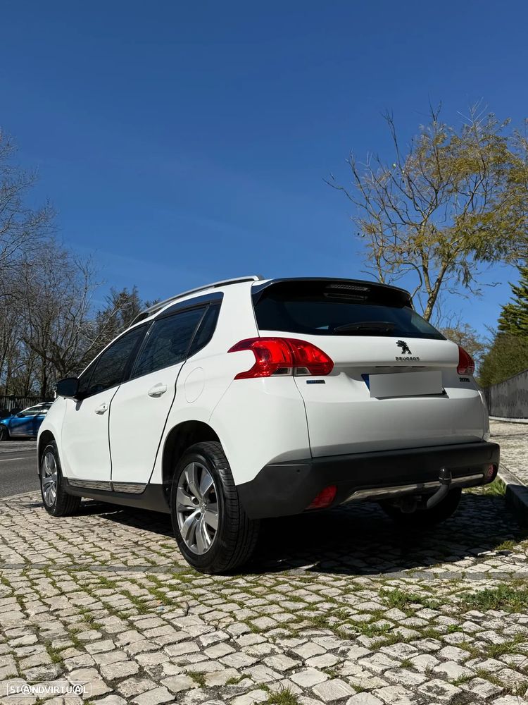 Peugeot 2008 - 12