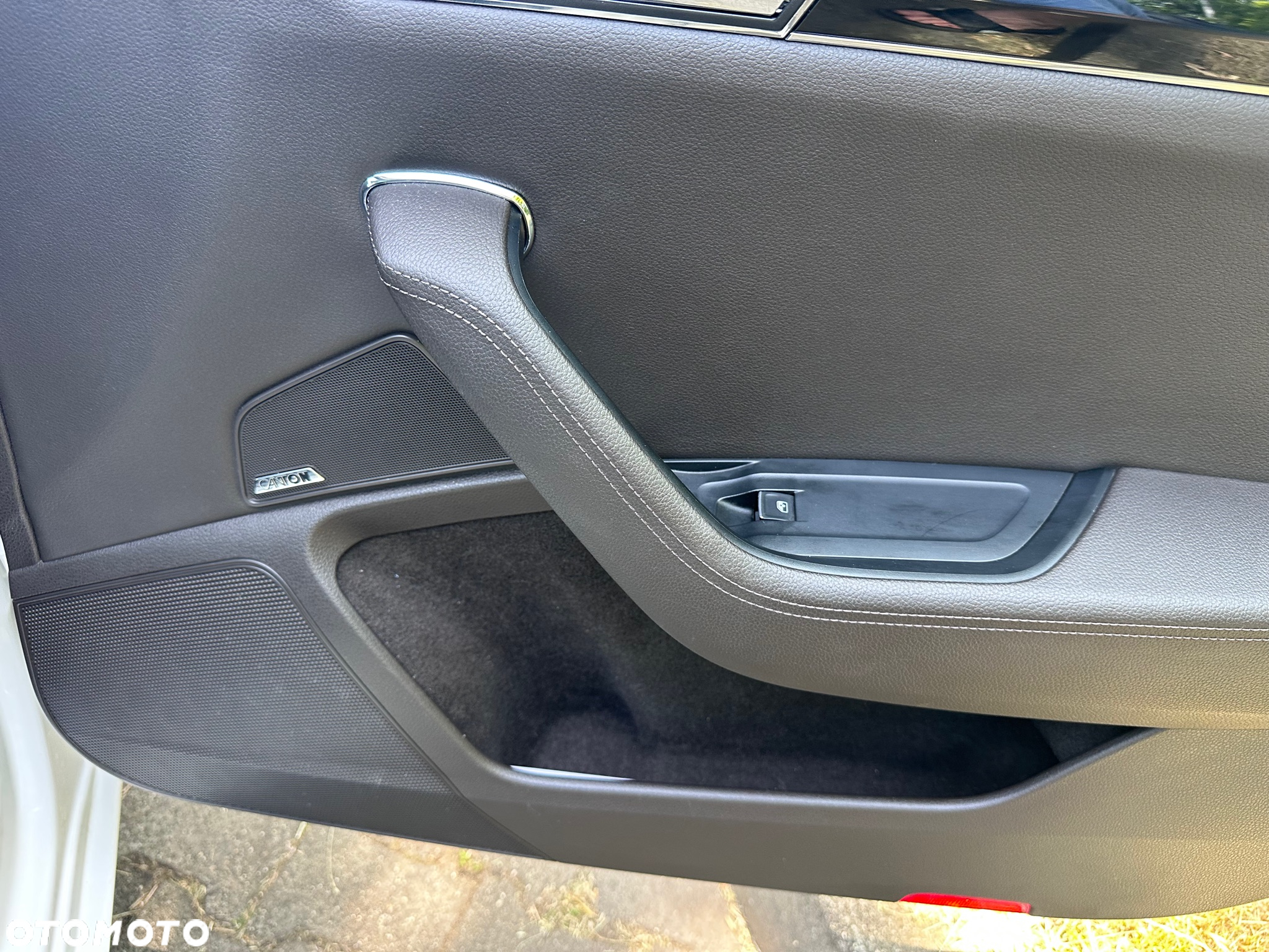 Skoda Superb 2.0 TDI L&K DSG - 21