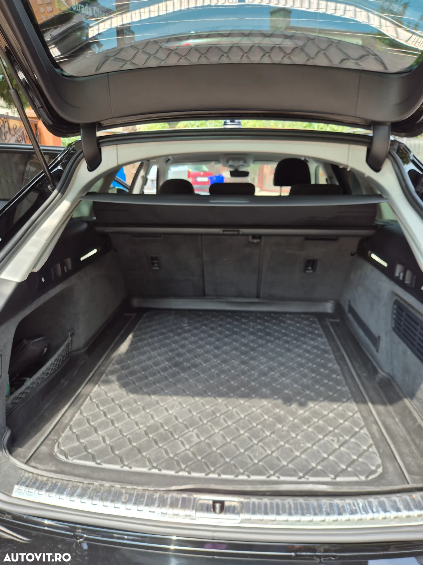 Audi A6 Avant 2.0 40 TDI quattro S tronic Design - 8
