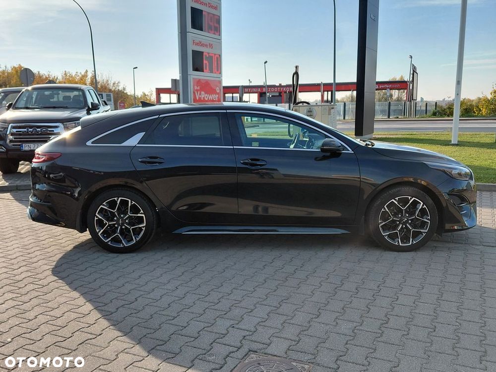 Kia ProCeed 1.5 T-GDI GT Line - 6