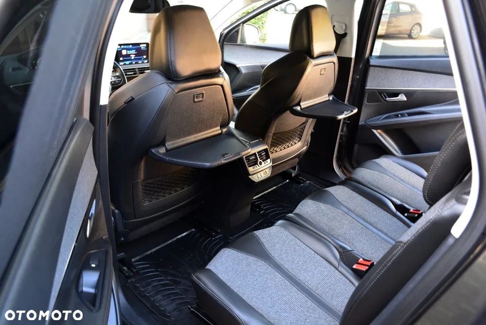 Peugeot 5008 1.6 BlueHDI Allure S&S EAT6 - 7