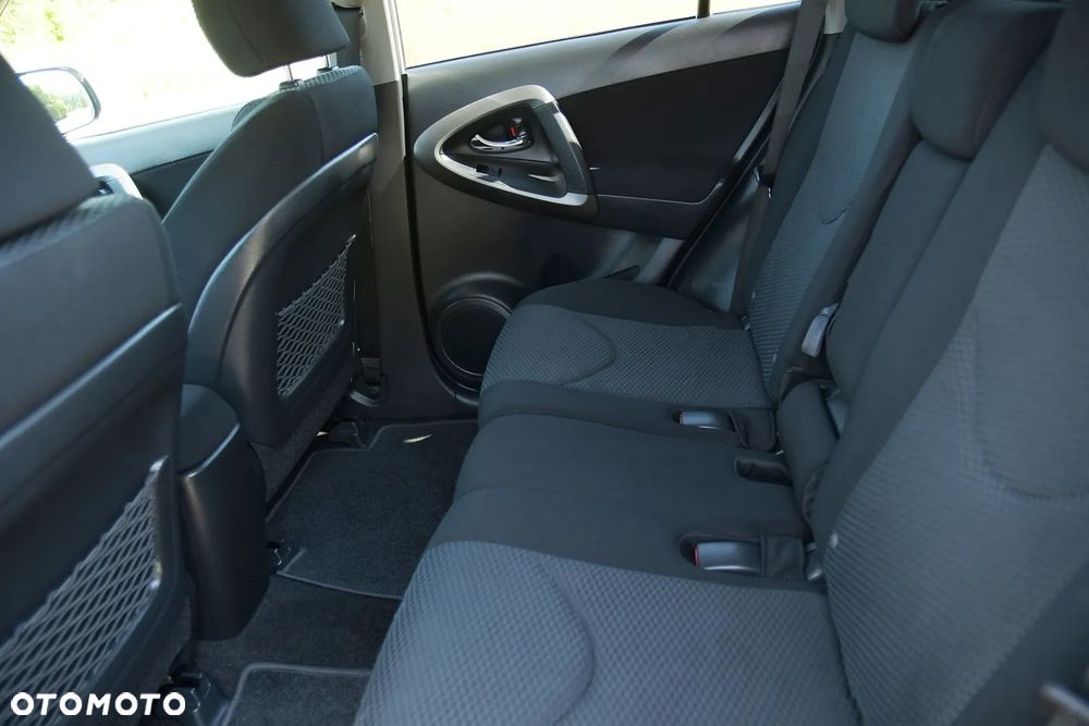 Toyota RAV4 2.0 VVT-i Prestige - 21