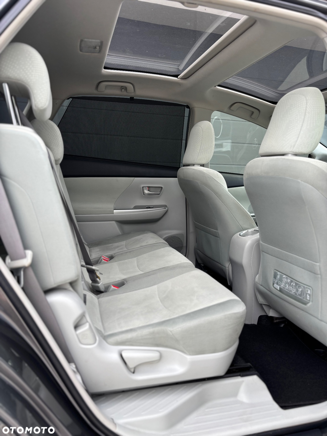 Toyota Prius+ (Hybrid) Life - 28