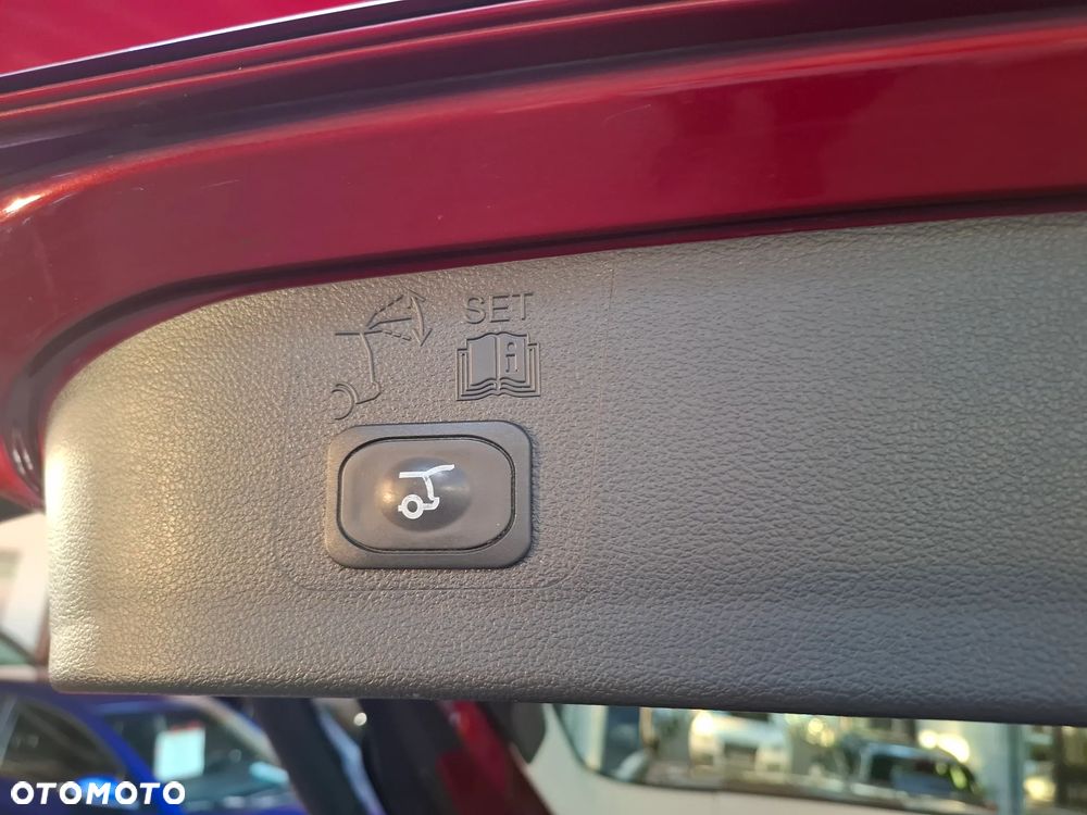 Ford Kuga - 11