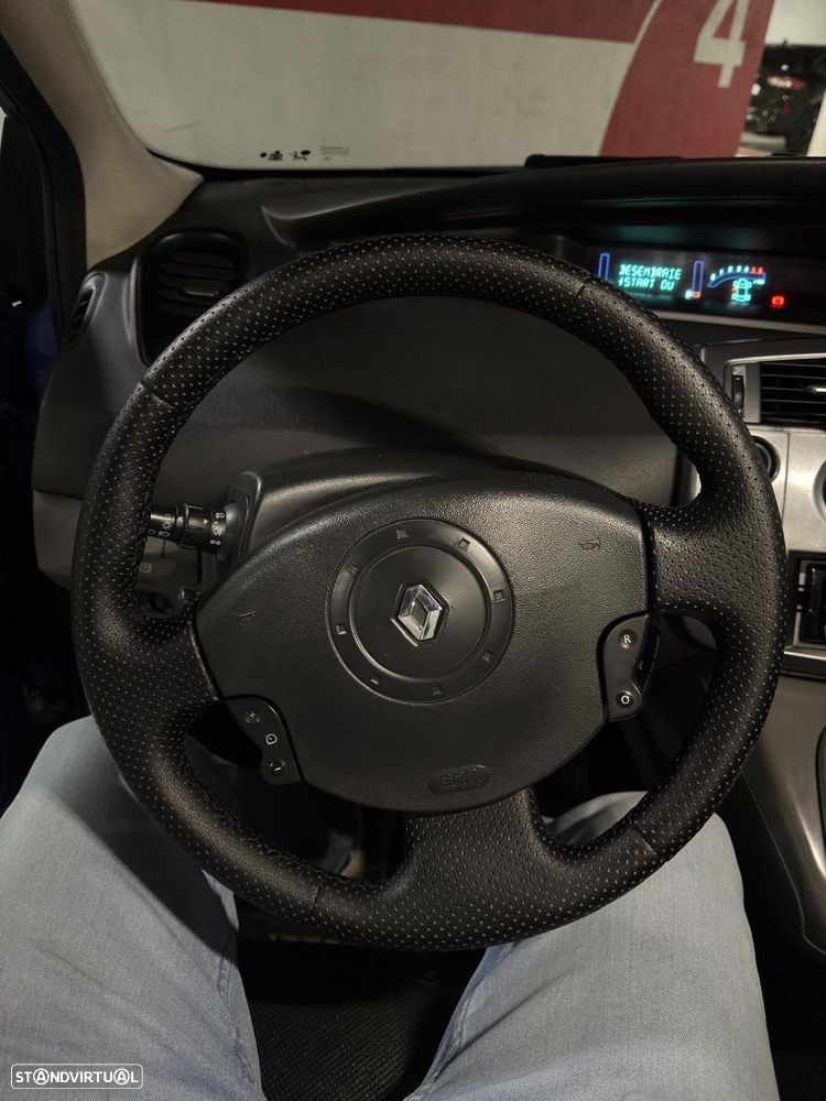 Renault Scénic 1.5 dCi Confort - 12