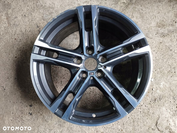 Felga BMW 1 F40 M-pakiet 8J 18 ET57 8092352