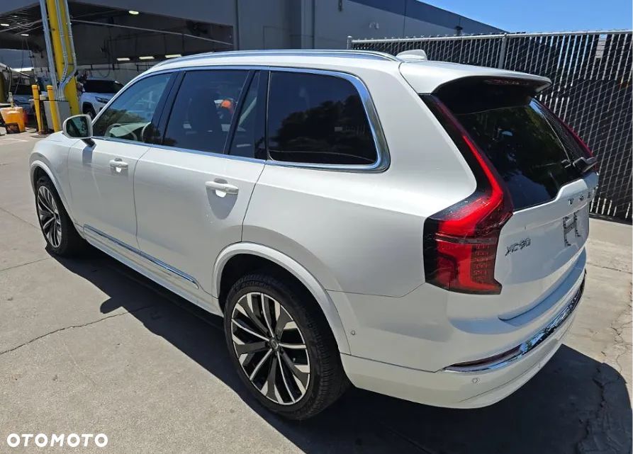 Volvo XC 90 - 5