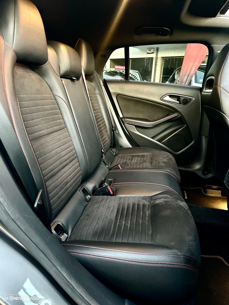 Mercedes-Benz CLA 180 d Shooting Brake AMG Line - 11