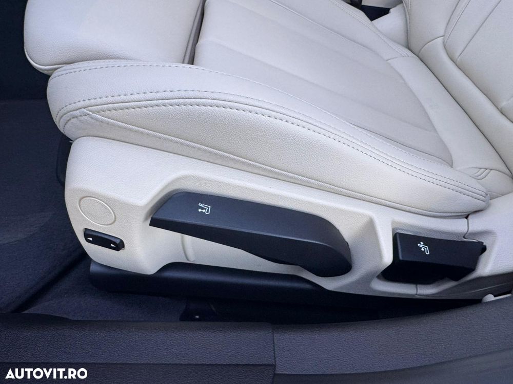 BMW Seria 3 320d xDrive AT Sport Line - 25