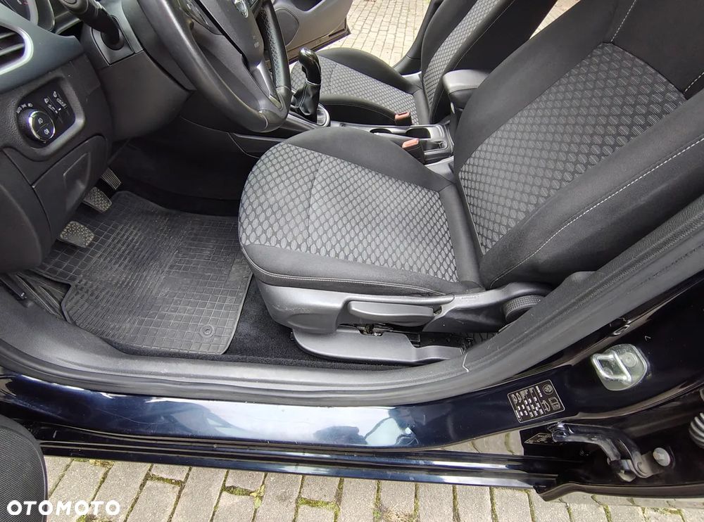 Opel Astra 1.6 CDTI Enjoy - 29