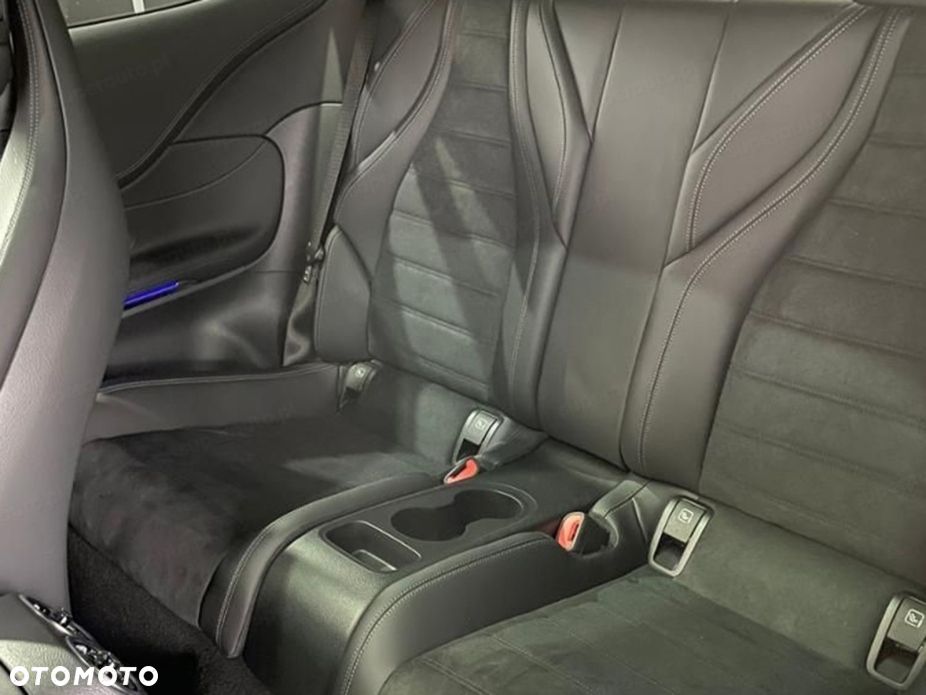 Mercedes-Benz CLE 300 mHEV 4-Matic AMG Line - 12