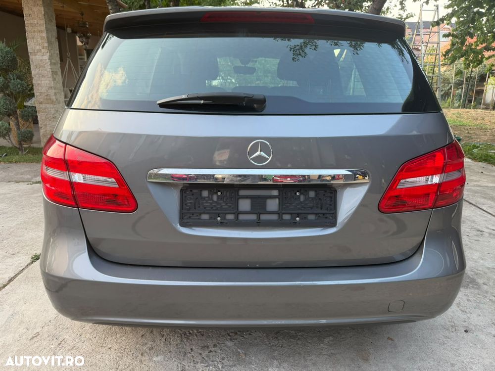 Mercedes-Benz B 180 CDI BlueEfficiency - 9