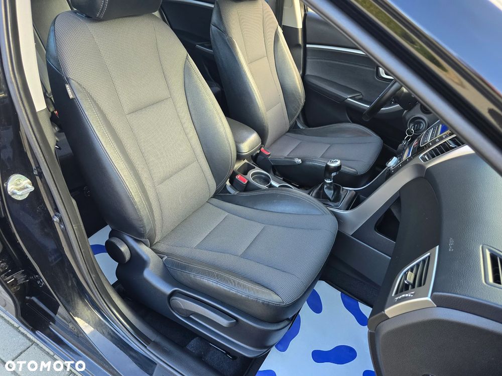 Hyundai i30 1.4 Premium - 29