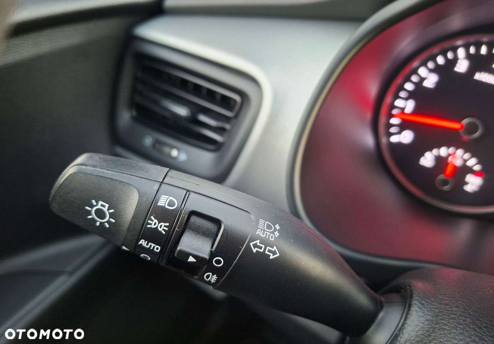 Kia Stonic - 37