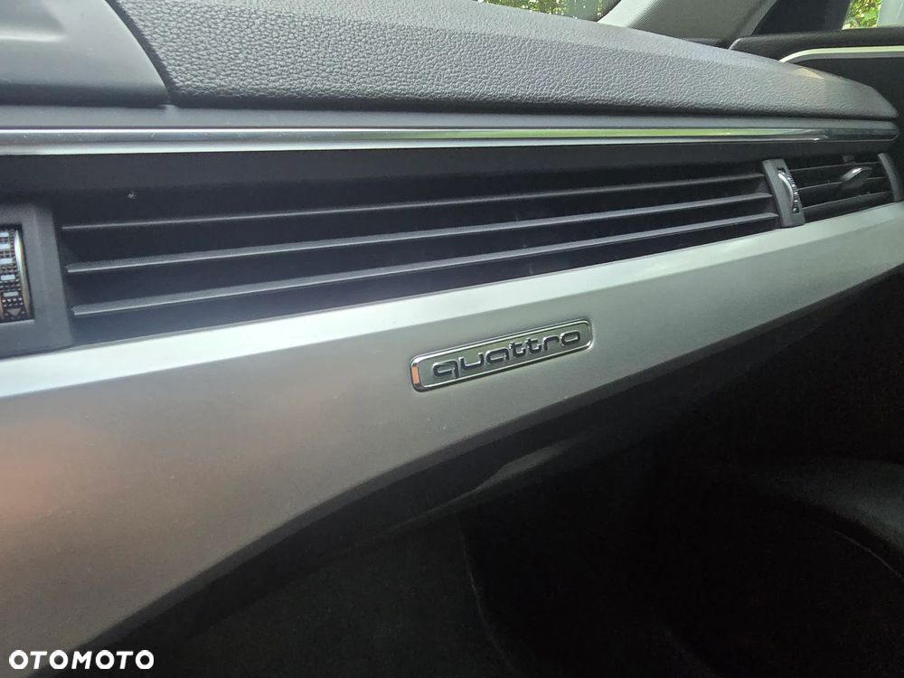 Audi A4 Avant 2.0 TDI DPF clean diesel quattro S tronic Attraction - 19