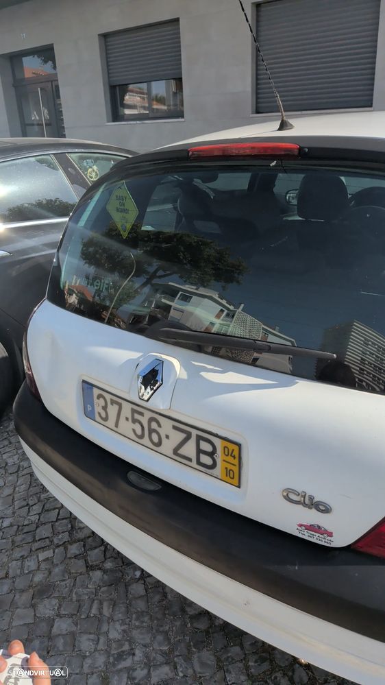 Renault Clio 1.5 dCi Confort - 6