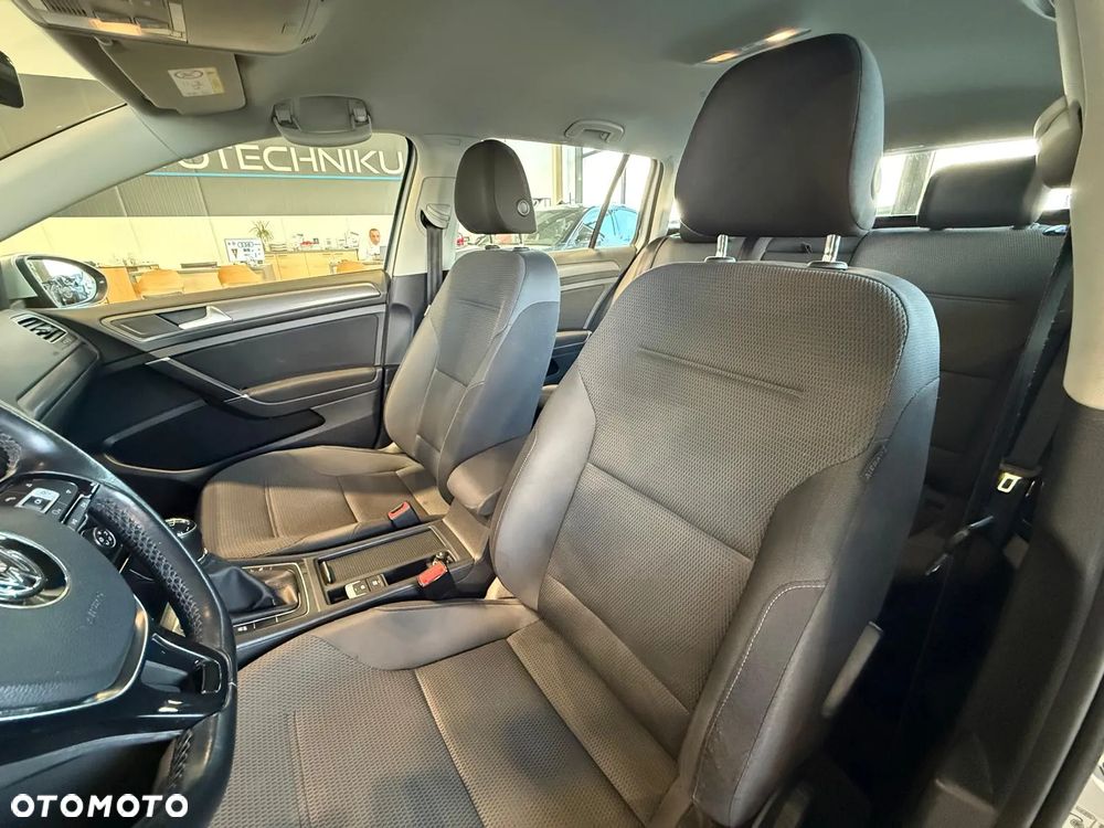Volkswagen Golf VII 1.6 TDI BMT Comfortline - 7