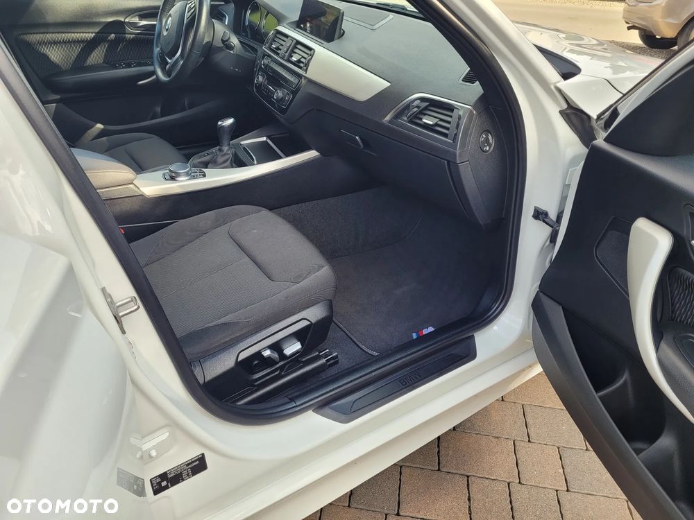 BMW Seria 1 118d xDrive Edition M Sport Shadow - 6