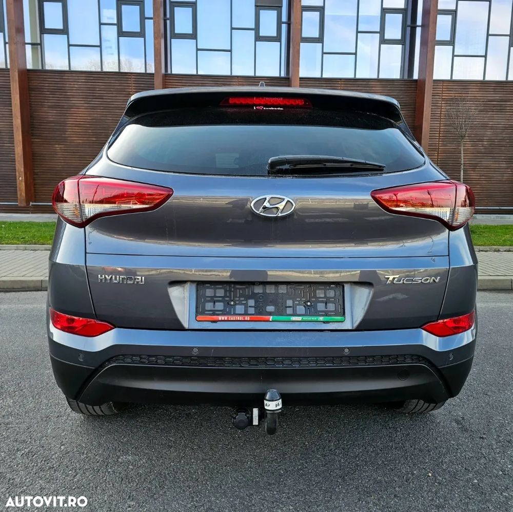 Hyundai Tucson blue 1.7 CRDi 2WD DCT Premium - 12