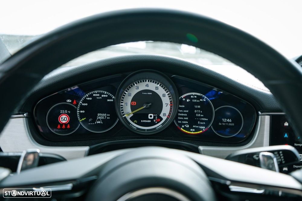 Porsche Panamera 4 E-Hybrid Executive - 19