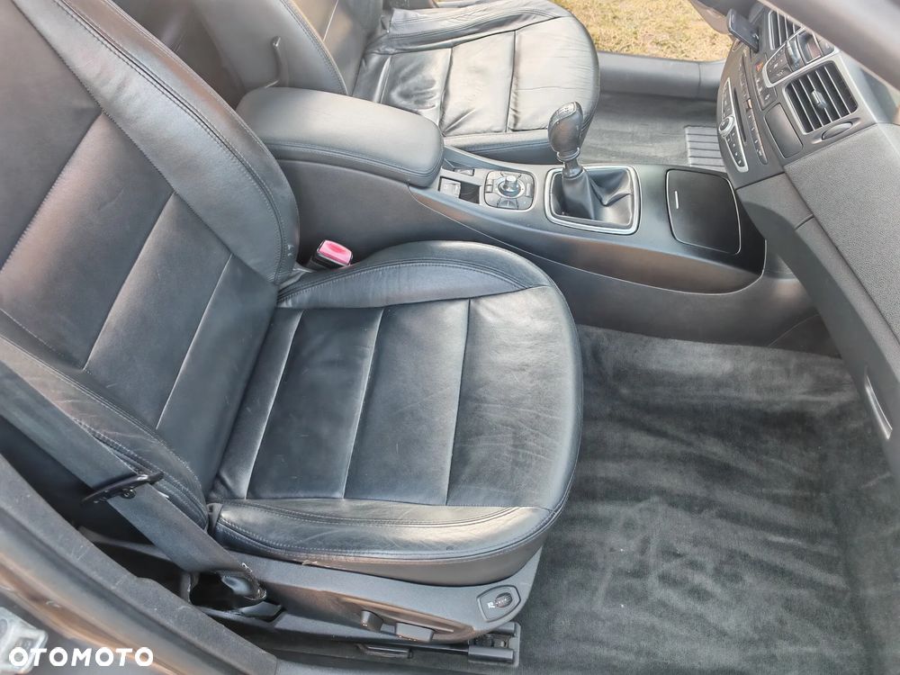 Renault Laguna 2.0 dCi FAP Initiale - 10