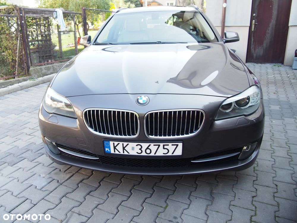 BMW Seria 5 520d Luxury Line - 2