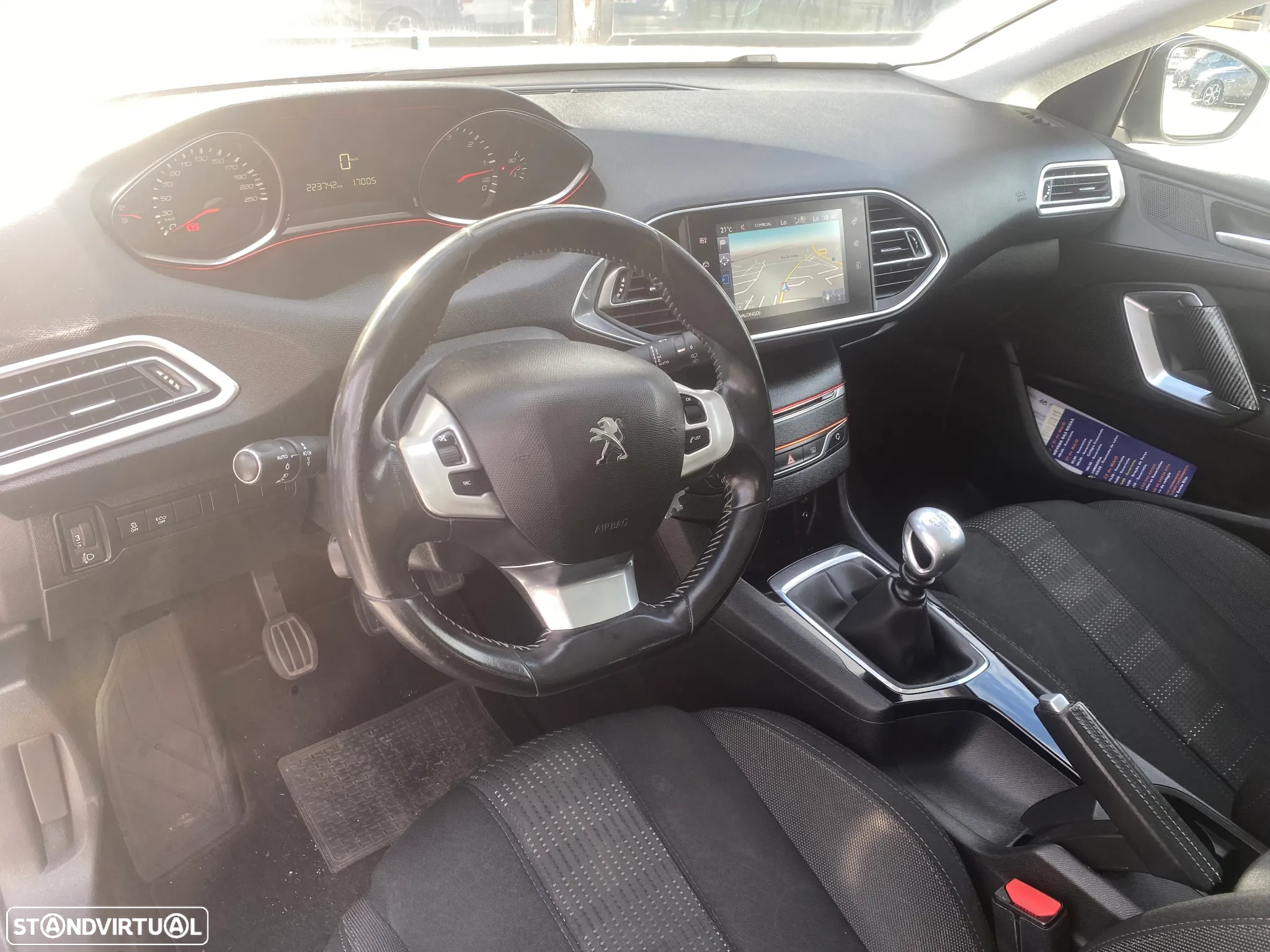 Peugeot 308 SW 1.6 BlueHDi Allure - 9