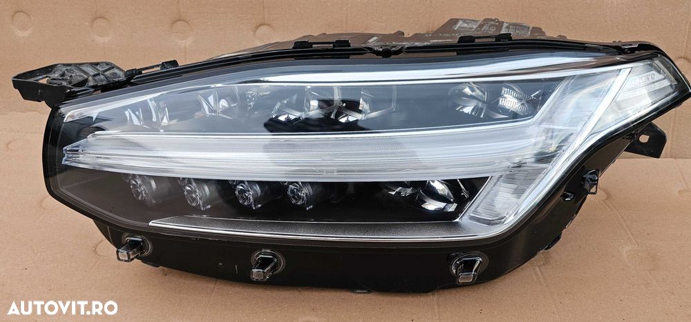 Far stanga Full Led Volvo XC90 Facelift 2019 2020 2021 2022 - 1