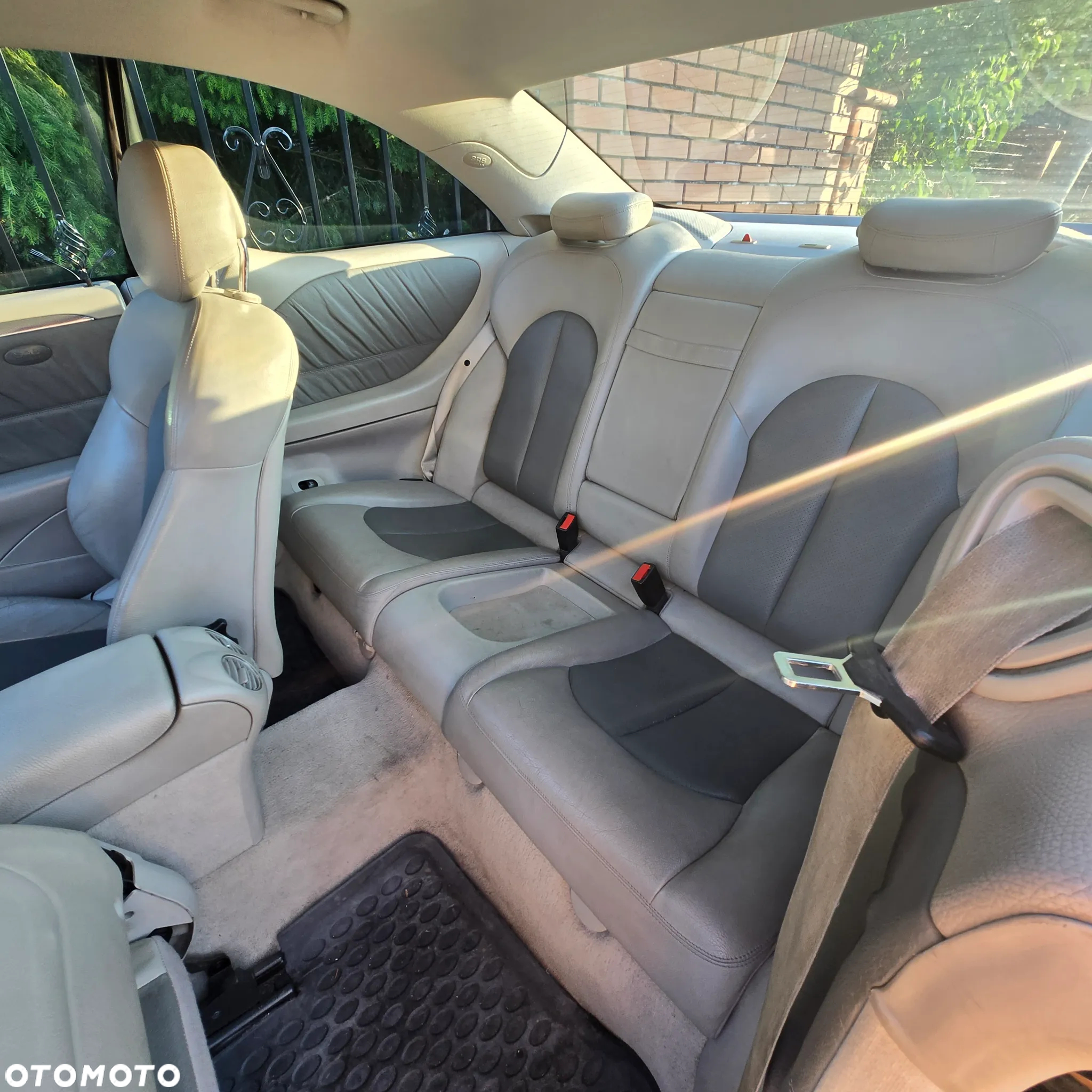 Mercedes-Benz CLK - 15