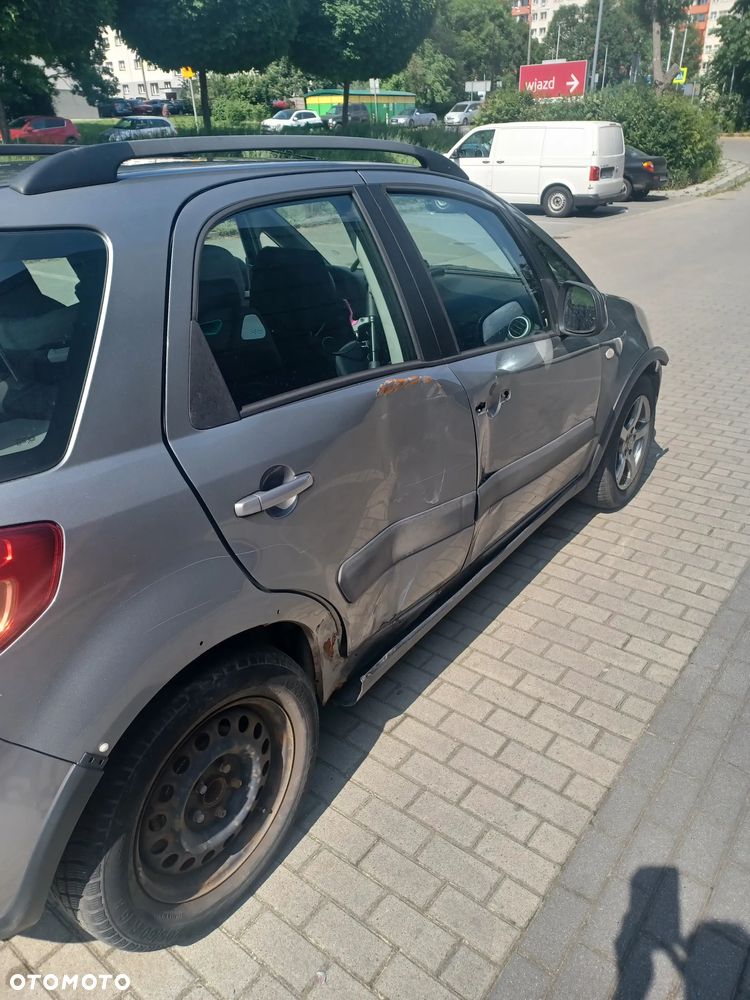 Suzuki SX4 1.5 - 4